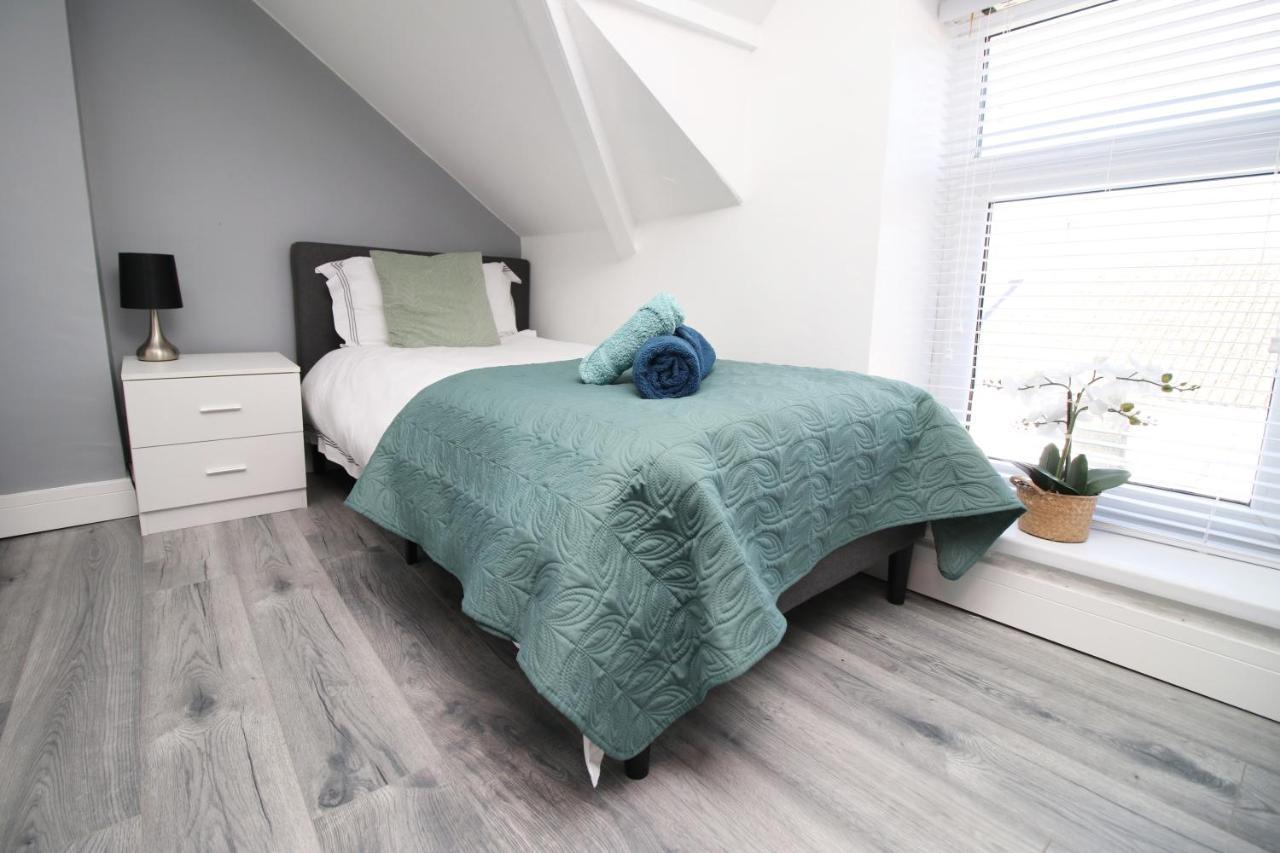 דירות Executive Style 2 Bed Flat In Bridgend F2 מראה חיצוני תמונה