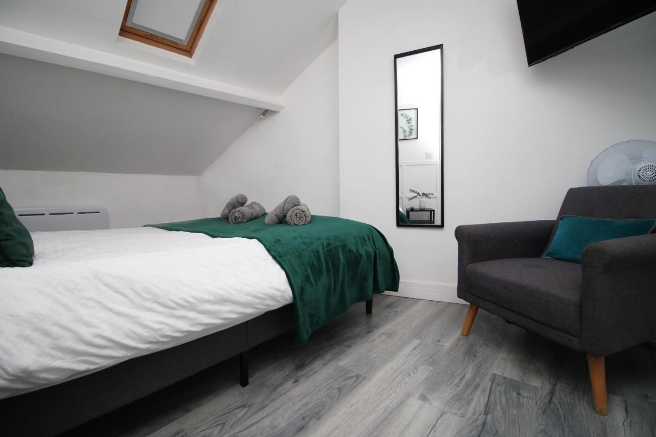 דירות Executive Style 2 Bed Flat In Bridgend F2 מראה חיצוני תמונה